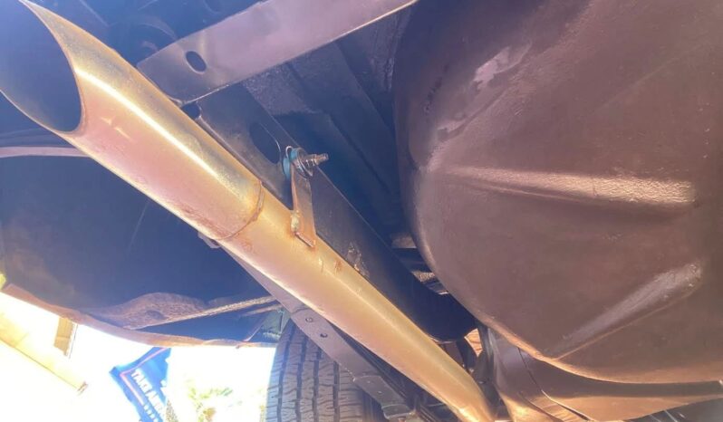 								1957 Chevrolet Nomad 5.7 L full									