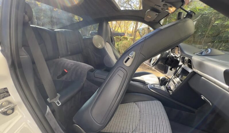 
								2008 Porsche 911 Turbo Coupe full									