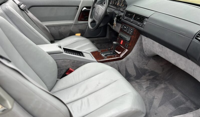 
								1992 Mercedes-Benz 500SL 5.0-Liter V8 full									