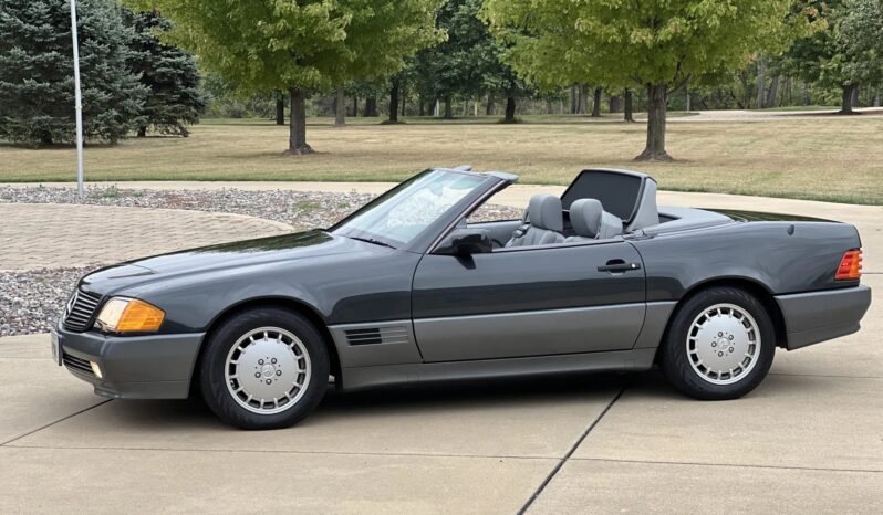 
								1992 Mercedes-Benz 500SL 5.0-Liter V8 full									