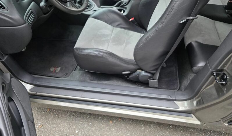 								2003 Ford Mustang SVT Cobra Coupe full									