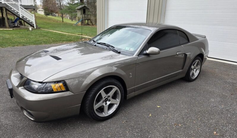 								2003 Ford Mustang SVT Cobra Coupe full									
