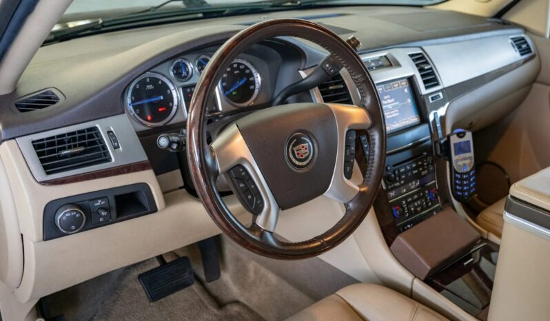 								2014 Cadillac Escalade ESV Premium AWD Becker Conversion full									