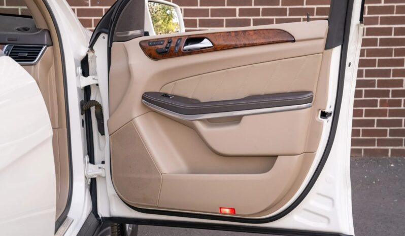 
								2013 Mercedes-Benz GL450 4MATIC full									