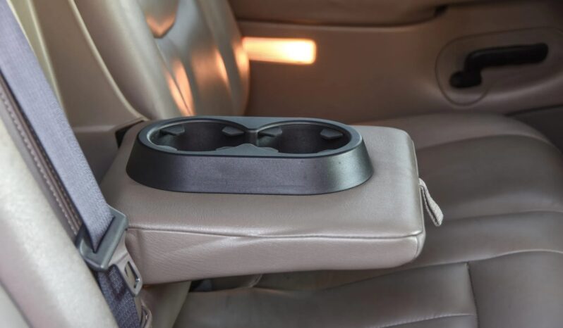 
								2003 Chevrolet Avalanche 2500 4×4 full									