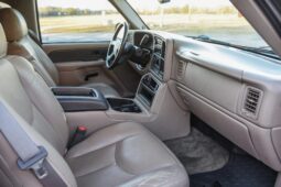 
										2003 Chevrolet Avalanche 2500 4×4 full									