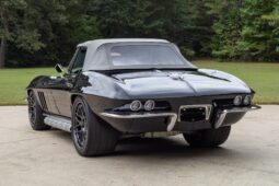 
										1965 Chevrolet Corvette Convertible 5-Speed full									