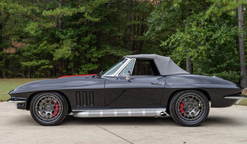 
								1965 Chevrolet Corvette Convertible 5-Speed full									