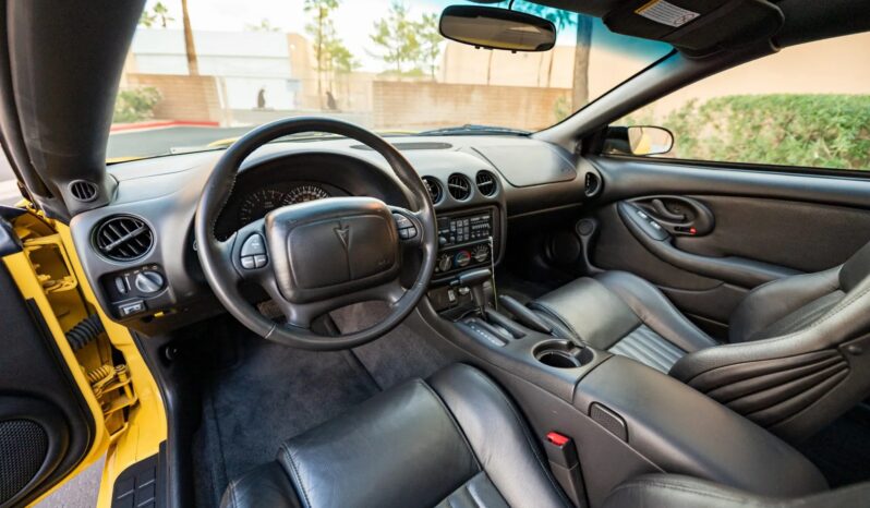 
								2002 Pontiac Firebird Trans Am WS6 full									