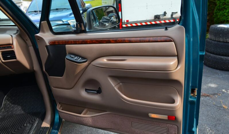 
								1996 Ford Bronco Eddie Bauer full									