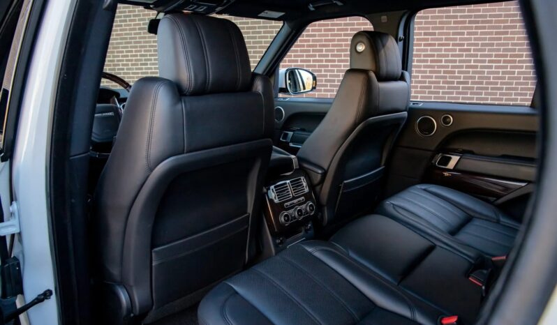 
								2014 Land Rover Range Rover HSE full									