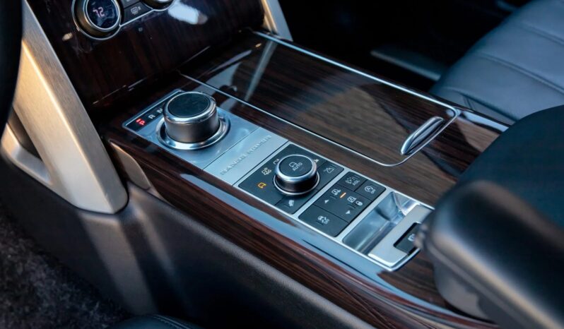 
								2014 Land Rover Range Rover HSE full									