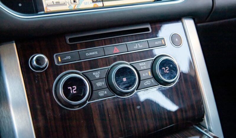 
								2014 Land Rover Range Rover HSE full									