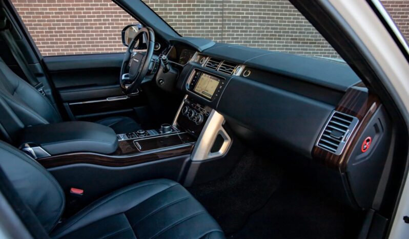 
								2014 Land Rover Range Rover HSE full									