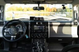 
										2007 Toyota FJ Cruiser full									