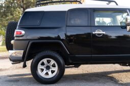 
										2007 Toyota FJ Cruiser full									