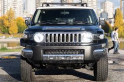 
										2007 Toyota FJ Cruiser full									