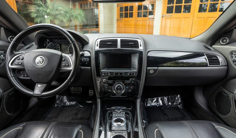 
								2012 Jaguar XKR-S Coupe full									