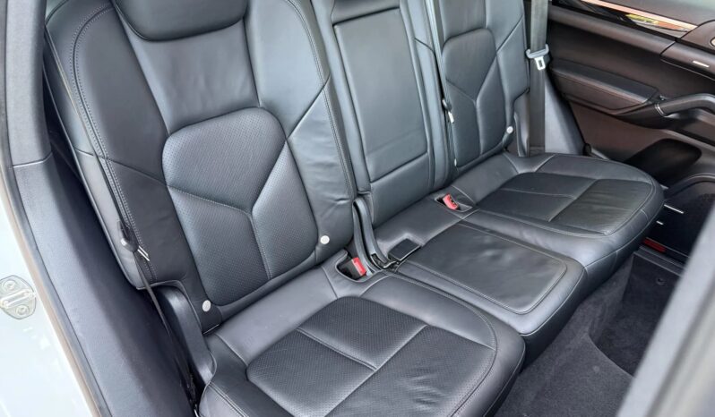 
								2013 Porsche Cayenne Diesel V6 full									