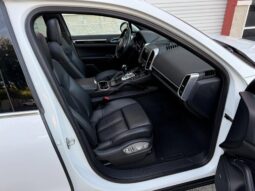 
										2013 Porsche Cayenne Diesel V6 full									