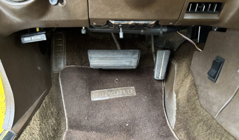 
								1976 Chevrolet Corvette full									