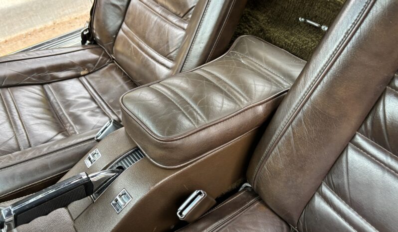 
								1976 Chevrolet Corvette full									