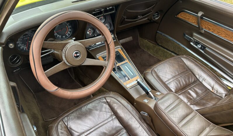 
								1976 Chevrolet Corvette full									