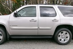 
										2008 GMC Yukon SLT-2 4×4 full									