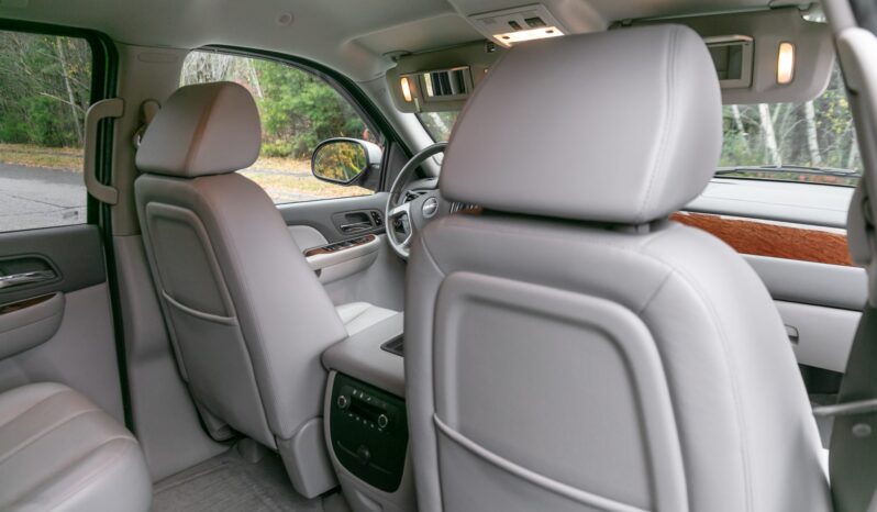 
								2008 GMC Yukon SLT-2 4×4 full									