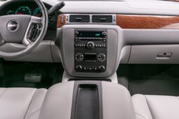 
										2008 GMC Yukon SLT-2 4×4 full									