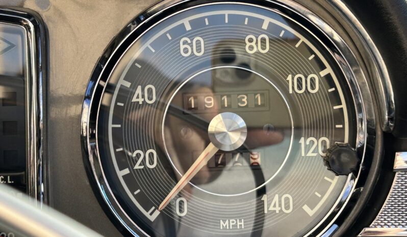 
								1970 Mercedes-Benz 280SL full									