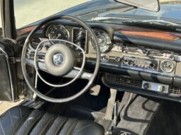 
										1970 Mercedes-Benz 280SL full									