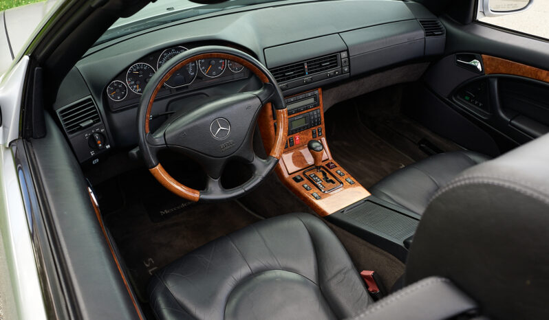 
								2002 Mercedes-Benz SL500 full									