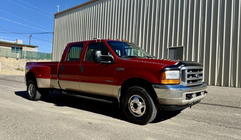 1999 Ford F-350 Super Duty Lariat Crew Cab 1