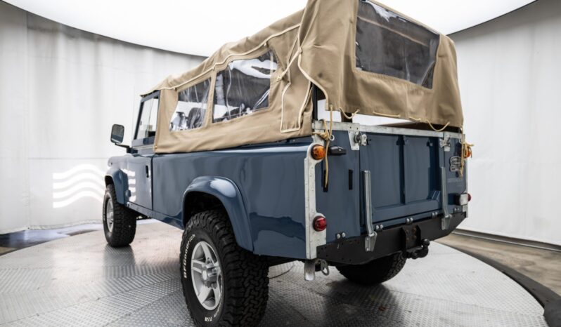 
								1997 Land Rover Defender 110 300Tdi 5-Speed full									