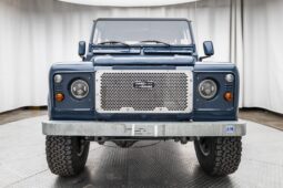 
										1997 Land Rover Defender 110 300Tdi 5-Speed full									