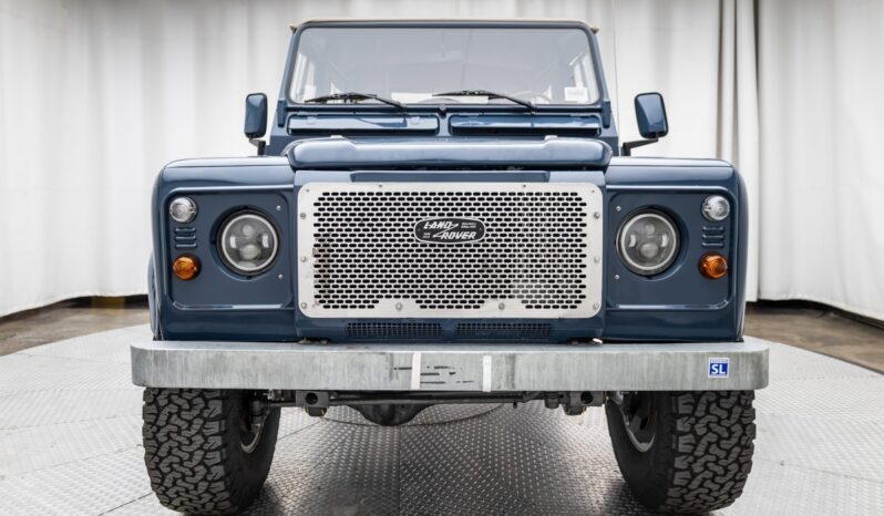 
								1997 Land Rover Defender 110 300Tdi 5-Speed full									