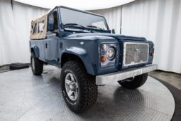 
										1997 Land Rover Defender 110 300Tdi 5-Speed full									