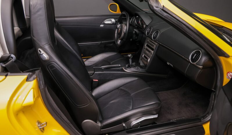 
								2005 Porsche Boxster 5-Speed full									