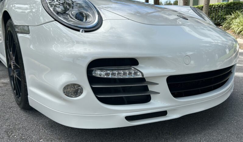 
								2013 Porsche 911 Turbo S Coupe full									