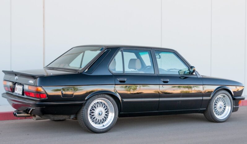 
								1988 BMW M5 full									
