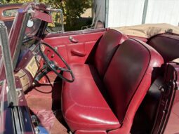 
										1940 Ford Deluxe Convertible Club Coupe full									