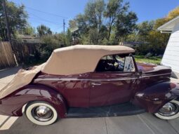
										1940 Ford Deluxe Convertible Club Coupe full									