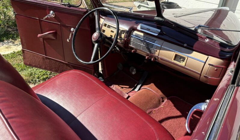 
								1940 Ford Deluxe Convertible Club Coupe full									