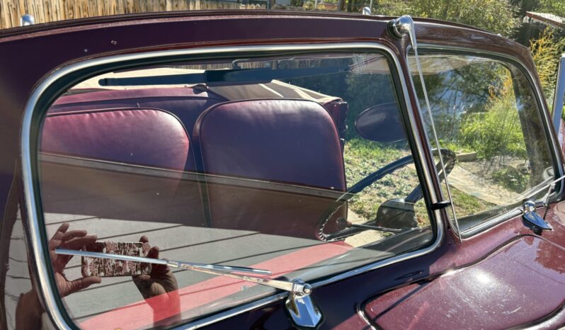 
								1940 Ford Deluxe Convertible Club Coupe full									