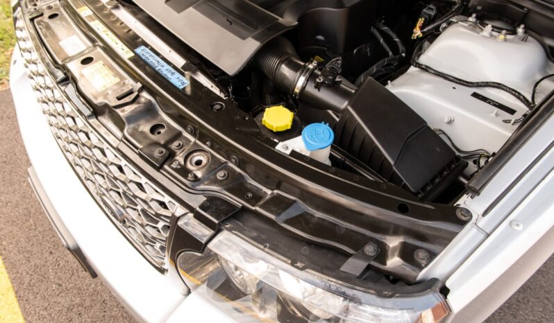 
								2012 Land Rover Range Rover HSE full									