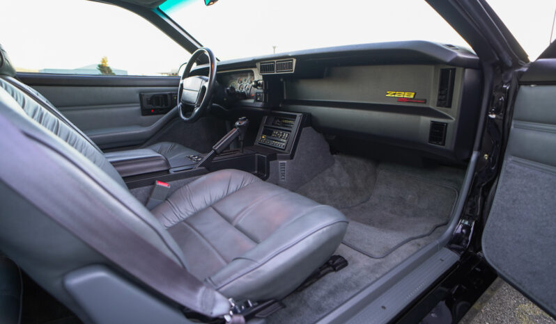 
								1992 Chevrolet Camaro Z28 Coupe full									