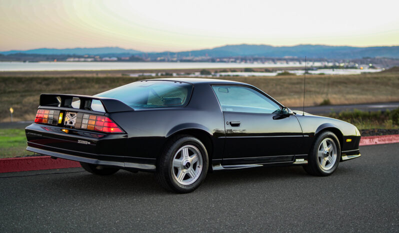
								1992 Chevrolet Camaro Z28 Coupe full									