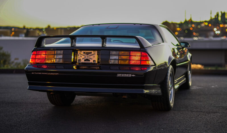 
								1992 Chevrolet Camaro Z28 Coupe full									