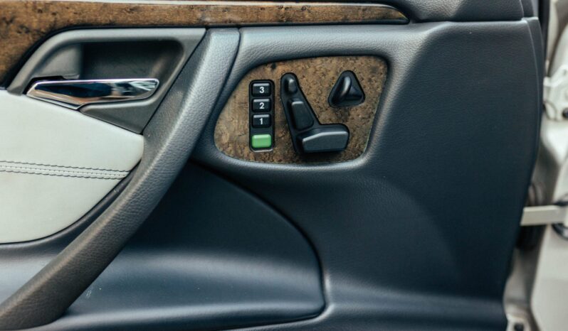 								2001 Mercedes-Benz E55 AMG full									